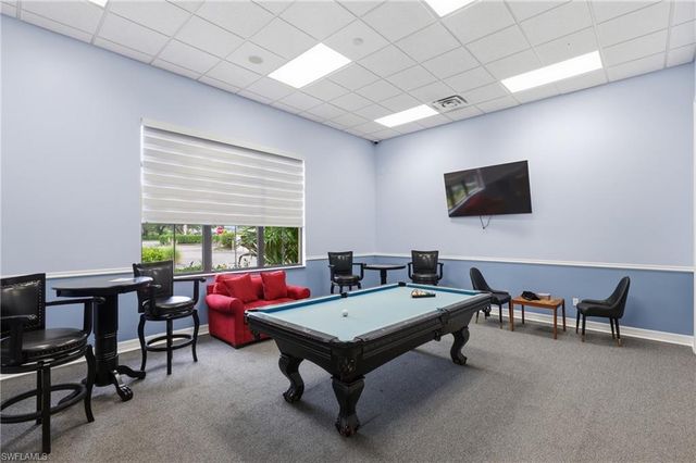 1517 Birdie DR, Naples, FL 34120