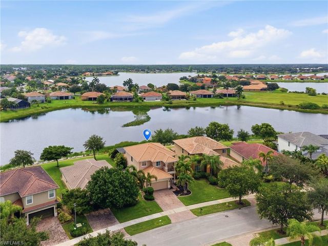 1517 Birdie DR, Naples, FL 34120
