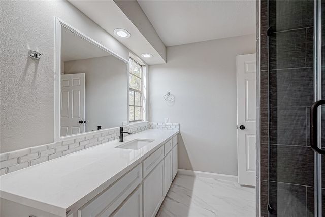 3102 Glenn Lakes Lane, Missouri City, TX 77459