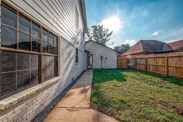 3102 Glenn Lakes Lane, Missouri City, TX 77459