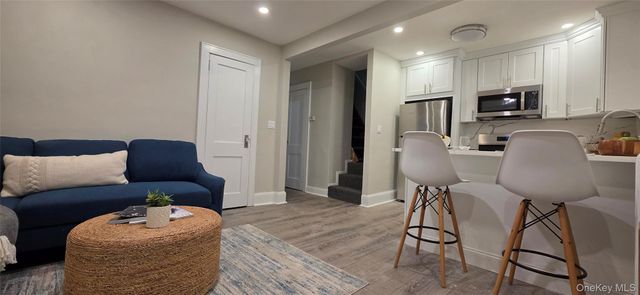 248-11 89th Avenue 2nd Fl, Bellerose, NY 11426