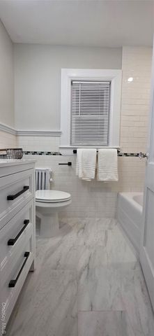 248-11 89th Avenue 2nd Fl, Bellerose, NY 11426