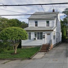 248-11 89th Avenue 2nd Fl, Bellerose, NY 11426