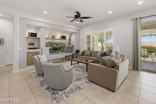 26180 W LOUISE Drive, Buckeye, AZ 85396