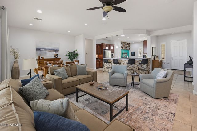 26180 W LOUISE Drive, Buckeye, AZ 85396
