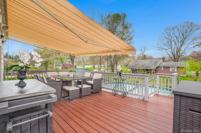 50 Meadow Sweet Road, Cortlandt Manor, NY 10567