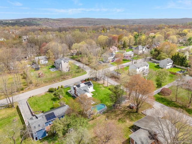 50 Meadow Sweet Road, Cortlandt Manor, NY 10567