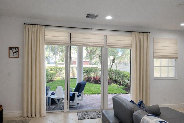 5660 NE Trieste Way, Boca Raton, FL 33487