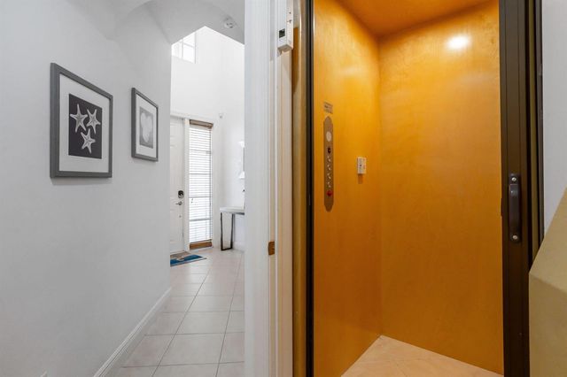 5660 NE Trieste Way, Boca Raton, FL 33487