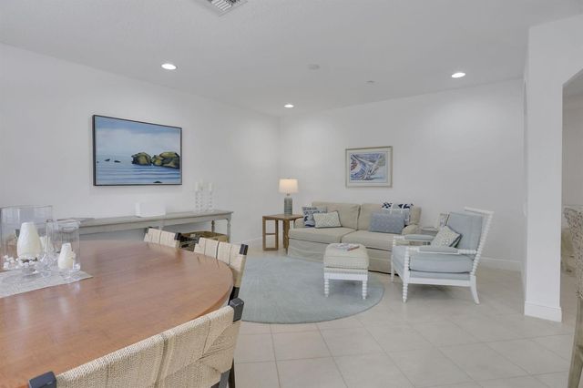 5660 NE Trieste Way, Boca Raton, FL 33487