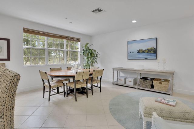 5660 NE Trieste Way, Boca Raton, FL 33487