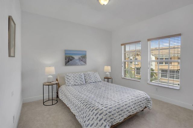 5660 NE Trieste Way, Boca Raton, FL 33487