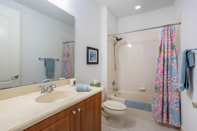 5660 NE Trieste Way, Boca Raton, FL 33487