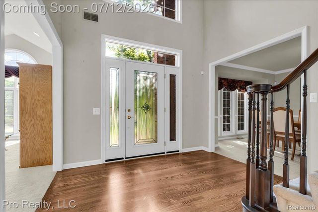 13838 Fawn Woods Court, Plymouth Charter Township, MI 48170