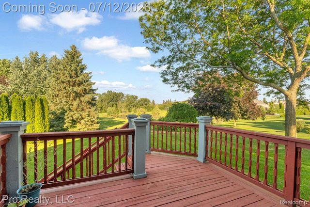 13838 Fawn Woods Court, Plymouth Charter Township, MI 48170