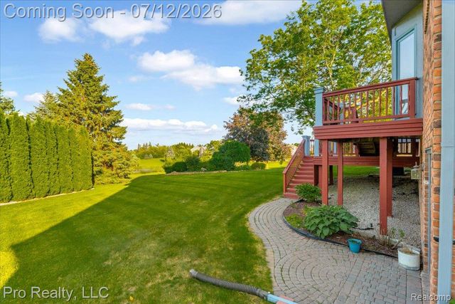 13838 Fawn Woods Court, Plymouth Charter Township, MI 48170