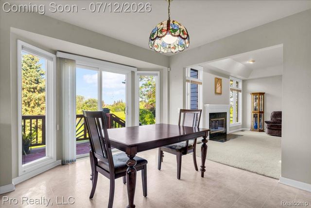 13838 Fawn Woods Court, Plymouth Charter Township, MI 48170