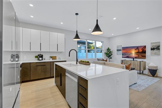 5518 NEWTON AVENUE S, Gulfport, FL 33707