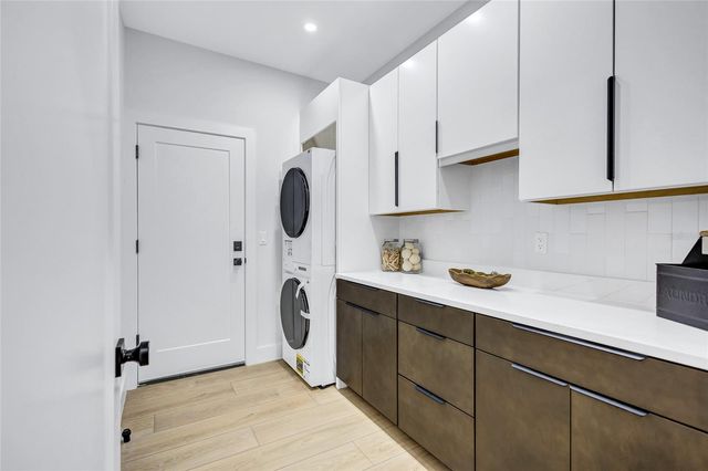 5518 NEWTON AVENUE S, Gulfport, FL 33707