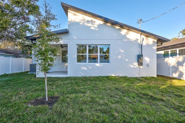 5518 NEWTON AVENUE S, Gulfport, FL 33707