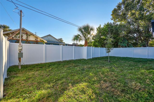 5518 NEWTON AVENUE S, Gulfport, FL 33707