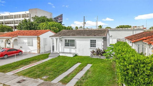 6819 SW 25th St, Miami, FL 33155