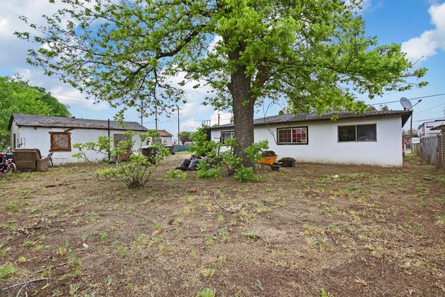 20 Shilling Ave, Lathrop, CA 95330