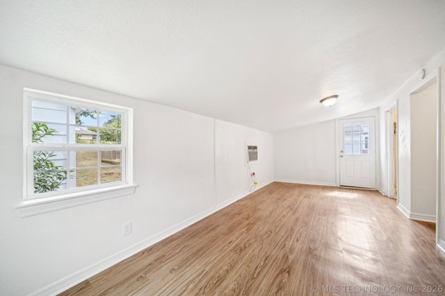 1015 N Main Street, Sand Springs, OK 74063