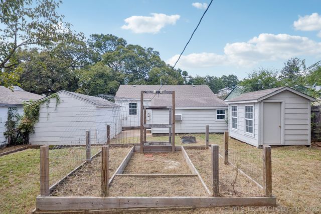 1015 N Main Street, Sand Springs, OK 74063