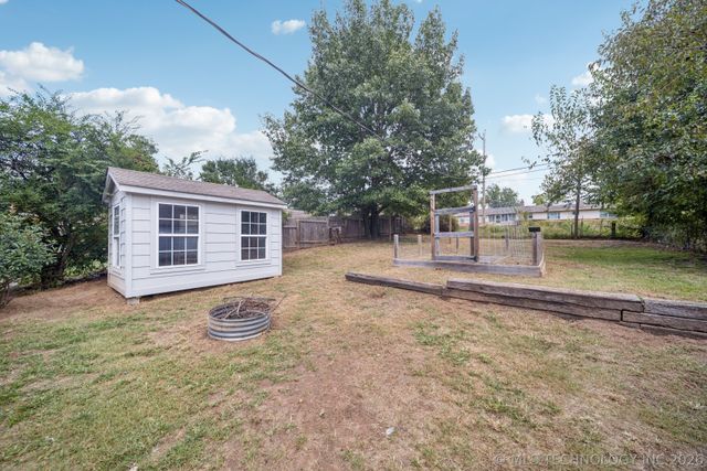 1015 N Main Street, Sand Springs, OK 74063