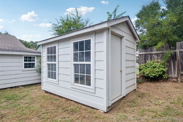 1015 N Main Street, Sand Springs, OK 74063