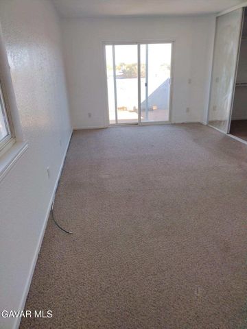 8711 S Loop Boulevard, California City, CA 93505