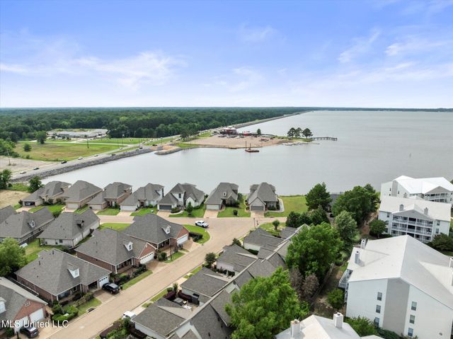 25 Savannah Circle, Brandon, MS 39047