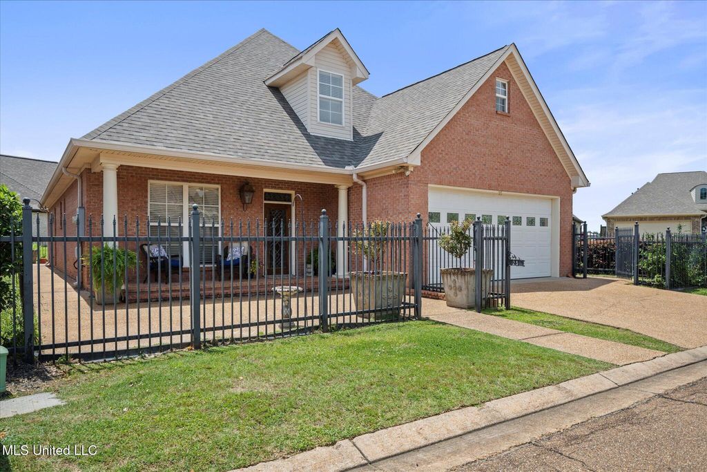 25 Savannah Circle, Brandon, MS 39047