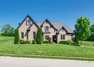9232 Holstein Dr, Nolensville, TN 37135