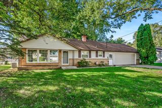 2801 Daventry Avenue, Portage, MI 49024