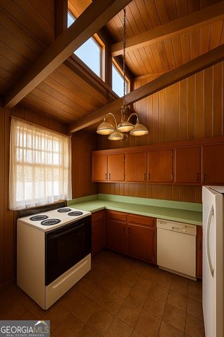 122 Jay Drive, Warner Robins, GA 31093