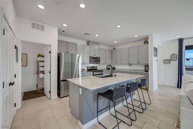 5530 Hill Spire Street, Las Vegas, NV 89166