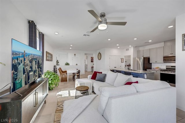 5530 Hill Spire Street, Las Vegas, NV 89166