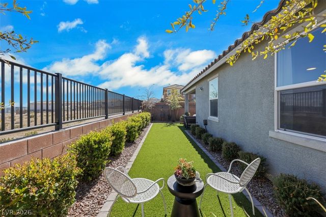 5530 Hill Spire Street, Las Vegas, NV 89166