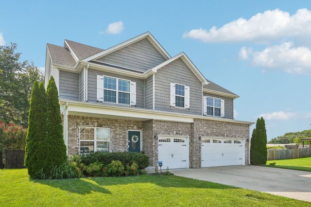 675 Sturdivant Dr, Clarksville, TN 37042