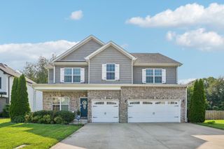 675 Sturdivant Dr, Clarksville, TN 37042