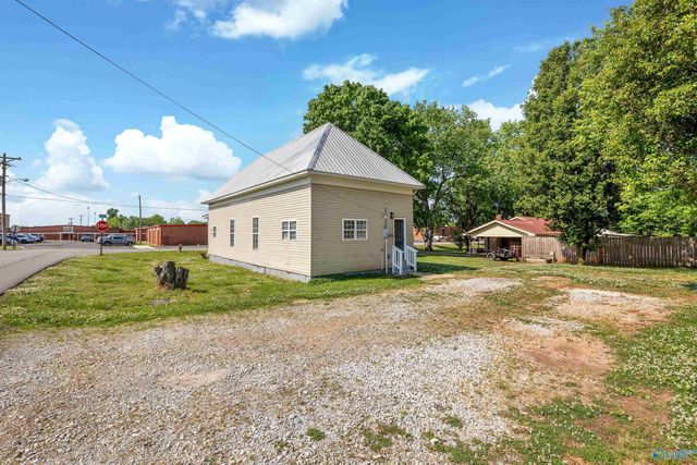19725 Redus Street, Elkmont, AL 35620