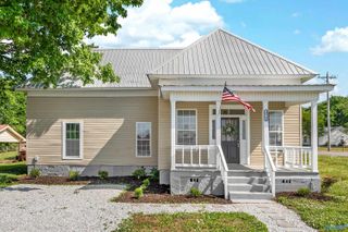 19725 Redus Street, Elkmont, AL 35620