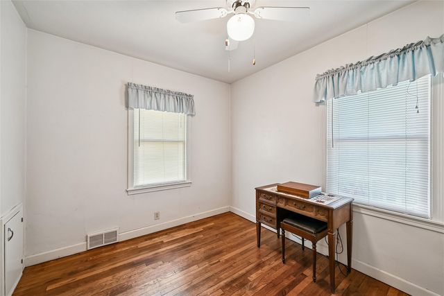 3008 Henderson Avenue SE, Cedar Rapids, IA 52403