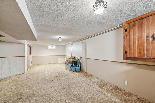 3008 Henderson Avenue SE, Cedar Rapids, IA 52403