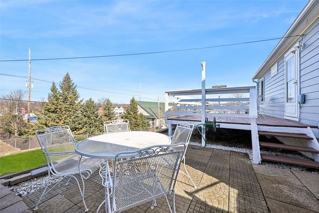 3008 Henderson Avenue SE, Cedar Rapids, IA 52403