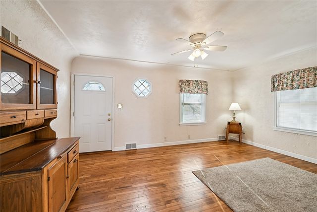 3008 Henderson Avenue SE, Cedar Rapids, IA 52403