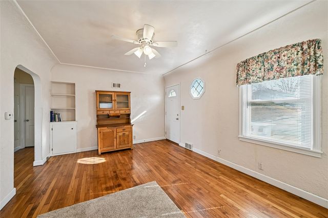 3008 Henderson Avenue SE, Cedar Rapids, IA 52403