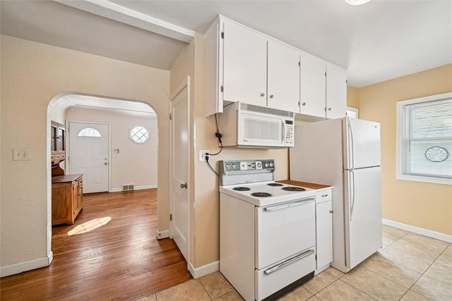 3008 Henderson Avenue SE, Cedar Rapids, IA 52403